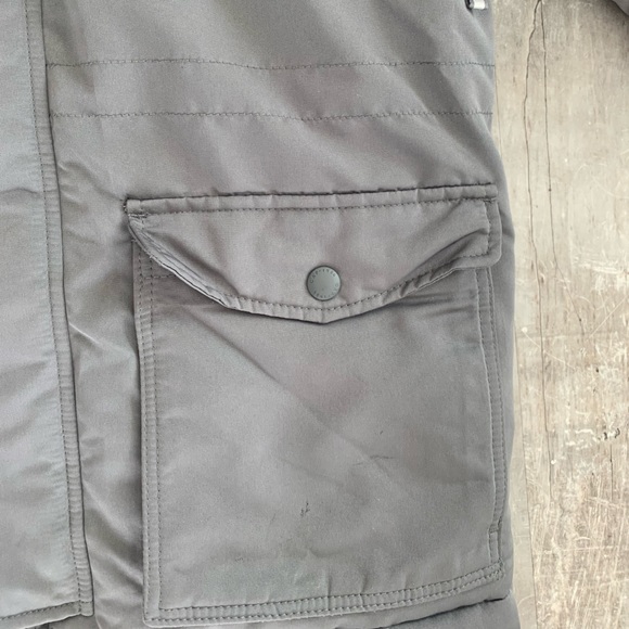 Gap kids heavy weight winter jacket. - Picture 6 of 12